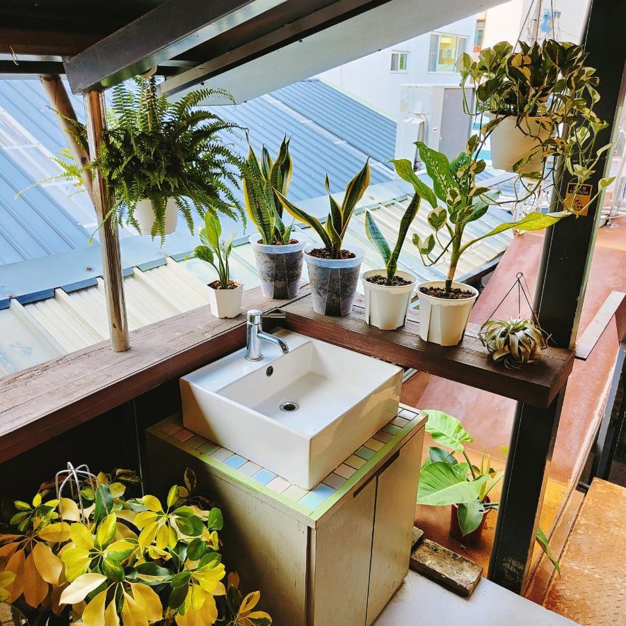 Jerry'S Mazehut Hostel Tainan Extérieur photo